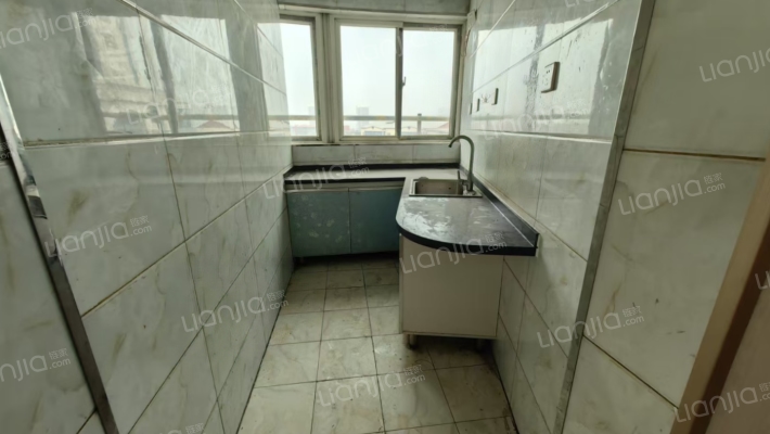 范阳路沿线  集中供暖 跃层 有大露台 视野好-厨房