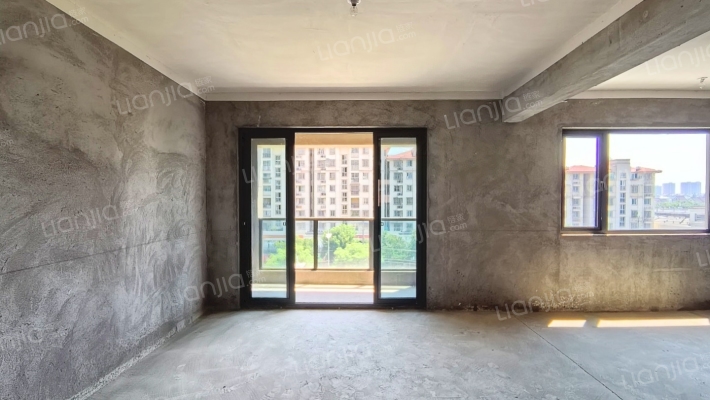 瑞鸿华府二手房实景图