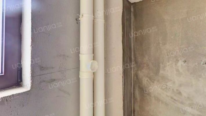 高新区 央企华侨城 南北通透2居室 中楼层 房本在手-卫生间