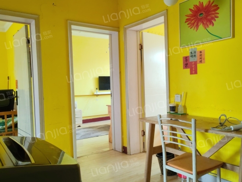 整租·劳动路72号院 3室1厅 东南/南/北