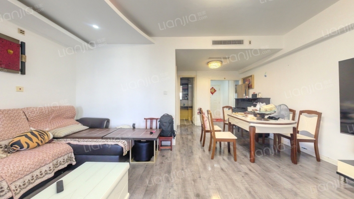 东南华庭二手房实景图