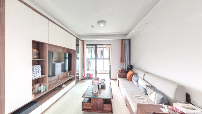 中海世茂府二手房实景图