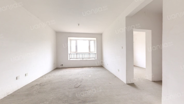 银诚归墅二手房实景图