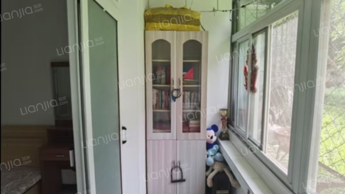 六十七处家属楼 2室1厅 南 北-阳台