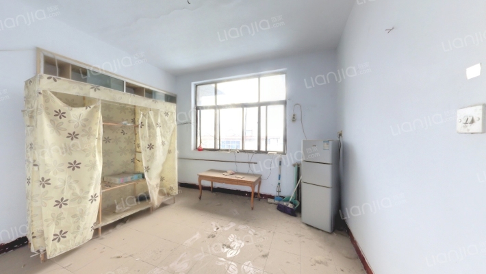 文峰路人行家属院二手房实景图