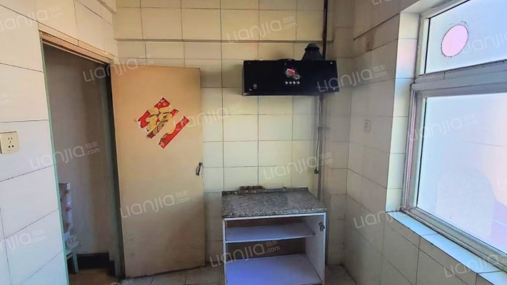 涿州市二康医院核 心版块，出门就是就是范阳路，-厨房