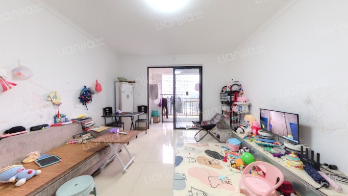 莲花国际C区二手房实景图