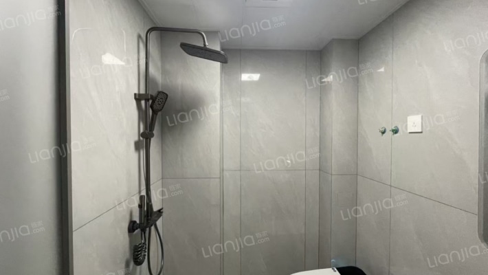 鹏渤公园里 2室2厅 南 北-卫生间A