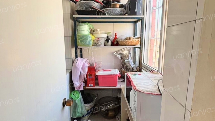 联合小区四号院 3室1厅 南 北-储物间