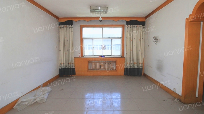 财政局家属楼二手房实景图