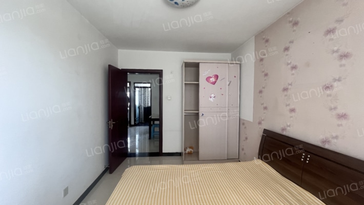 老城区新板楼  南北通透三居室  三义 双塔 好停车免费-卧室B