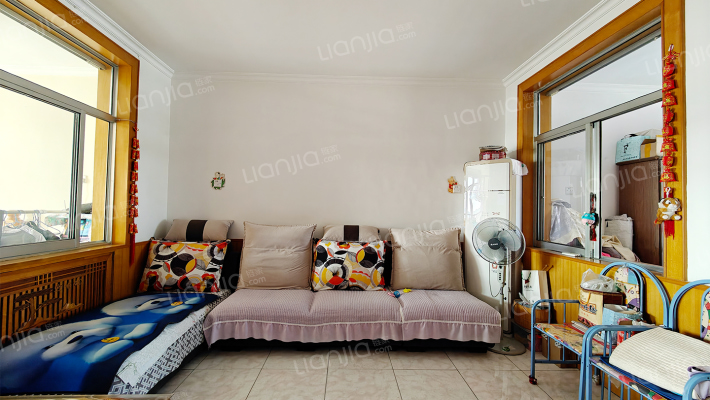 上高粮所宿舍二手房实景图