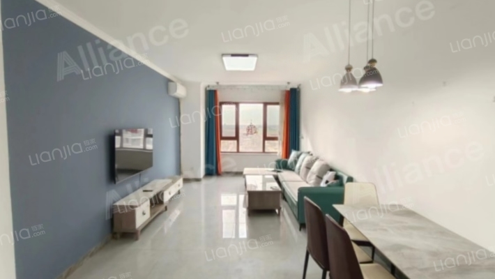 高铁板块，精装大三居，带全屋家居家电-客厅