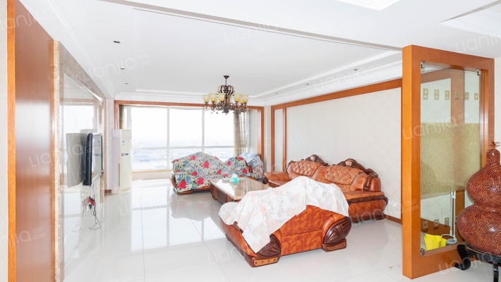 鸿润绿江华府二手房实景图