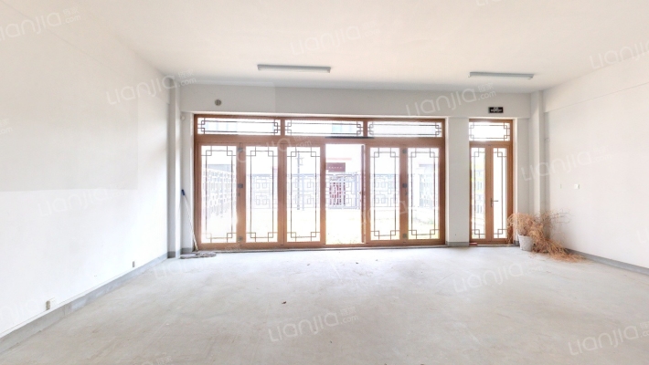 地平麓湾二手房实景图