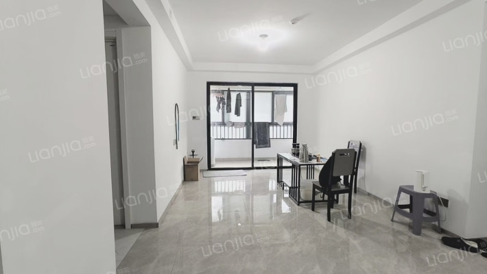 翡翠之光花园二手房实景图