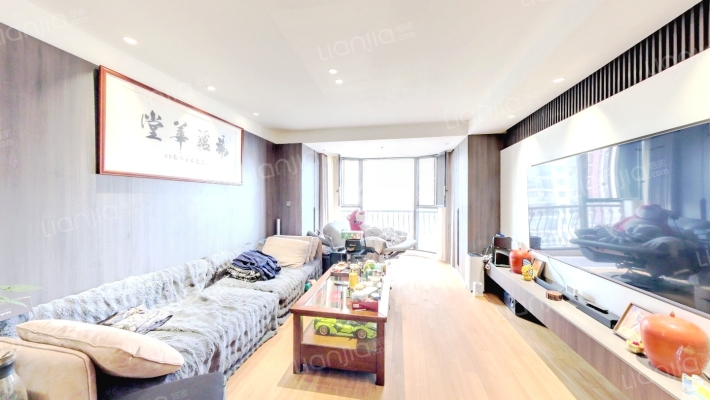 实华公寓二手房实景图