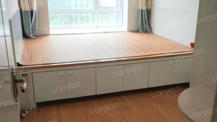 东升龙馨园二手房实景图