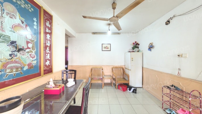 惠东里二手房实景图