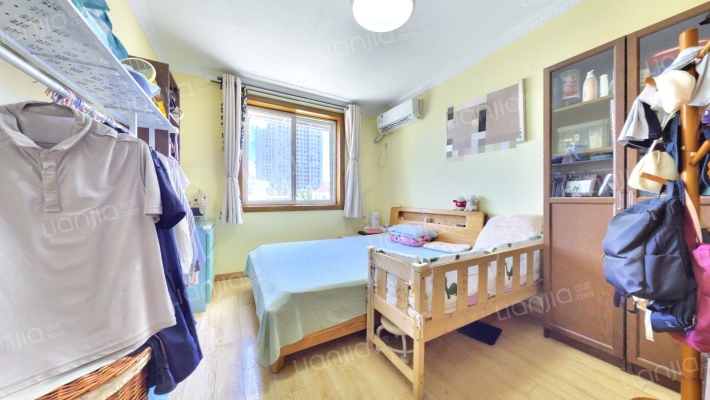 六里二村二手房实景图