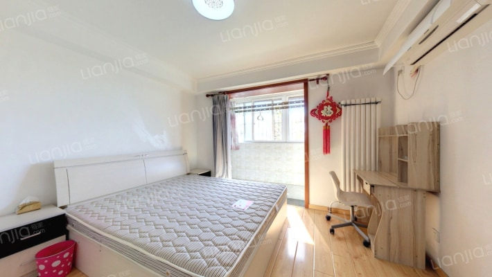 苇子坑甲1号院二手房实景图