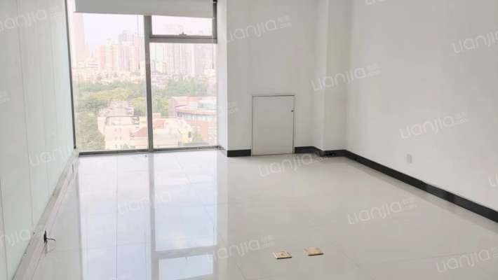 禾盛京广中心二手房实景图