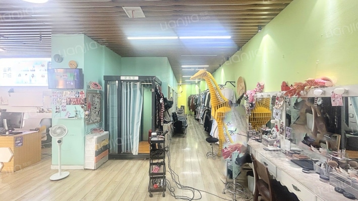 万达金街二手房实景图