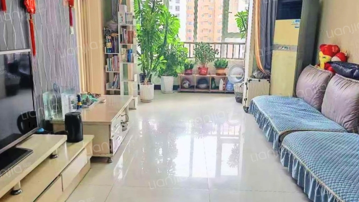 卓雅豪庭二手房实景图