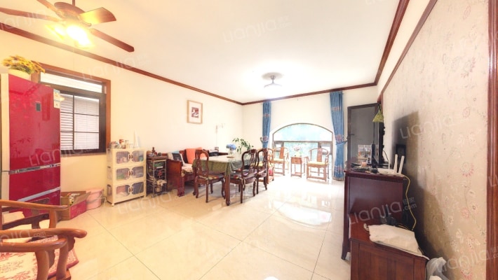 泰基花溪谷二手房实景图