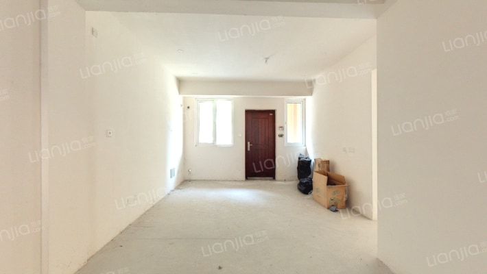 阿卡迪亚五区二手房实景图