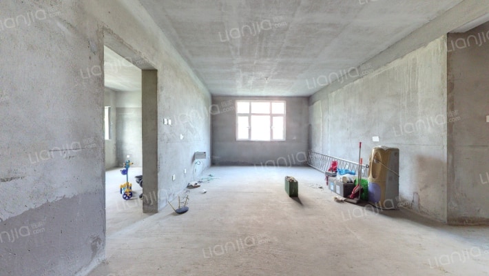 颐海蓝湾二手房实景图