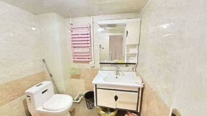 毕加索小区  交通便利  生活舒适-淋浴间