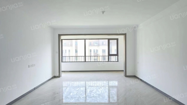 碧桂园·翡翠世家二手房实景图