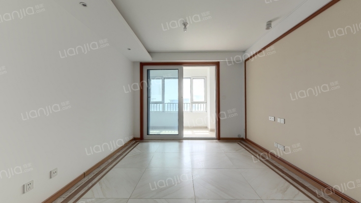 悦湖国际二手房实景图