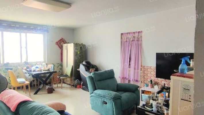 保定日报社学府小区二手房实景图