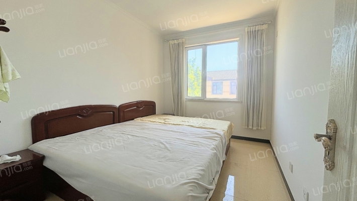 别墅区的平层住宅 环境优美生活舒适安逸.............-卧室A