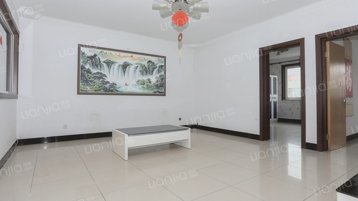 建雄花园小区二手房实景图