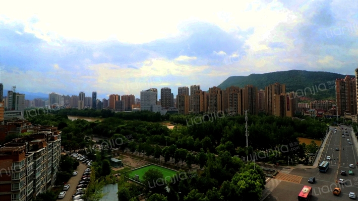 御锦湾高品质小区   满五税少 带车位出售-窗外景观