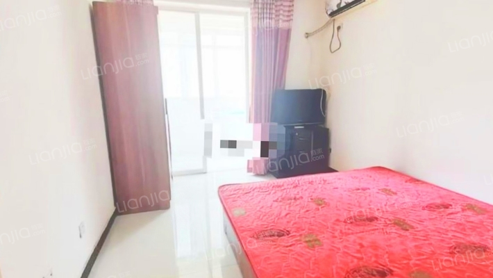 房本满二 东西朝向 低楼层 带装修-卧室