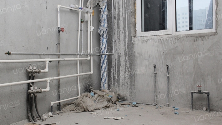 毛坯 实用空间大 税少 急售  高楼层-厨房