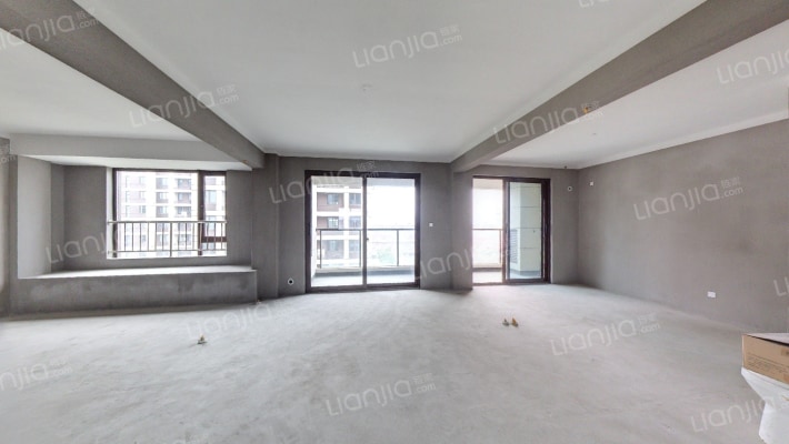 龙盛天和苑二手房实景图