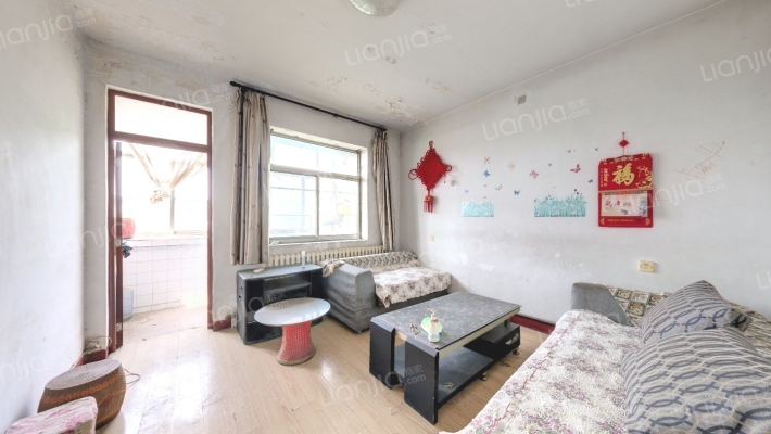 体育场街道兴乔社区二手房实景图