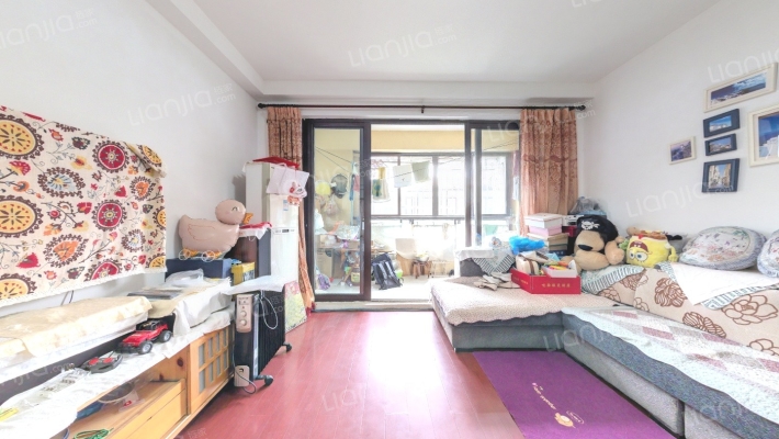 布鲁斯小镇(一期)二手房实景图