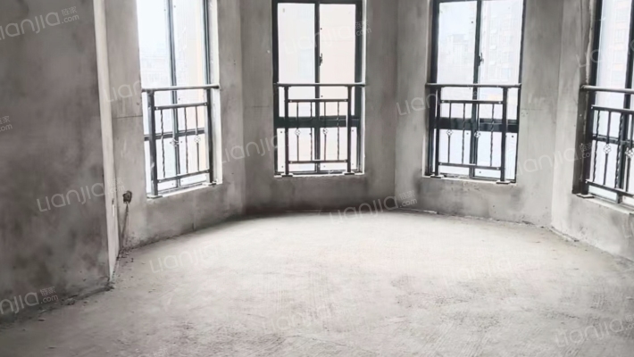 福地国际花园南区二手房实景图