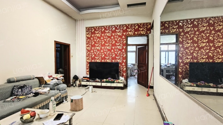 英伦花园二手房实景图