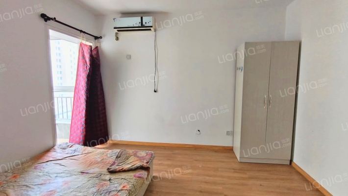 西丁双塔区 正规朝南一居中间楼层-卧室