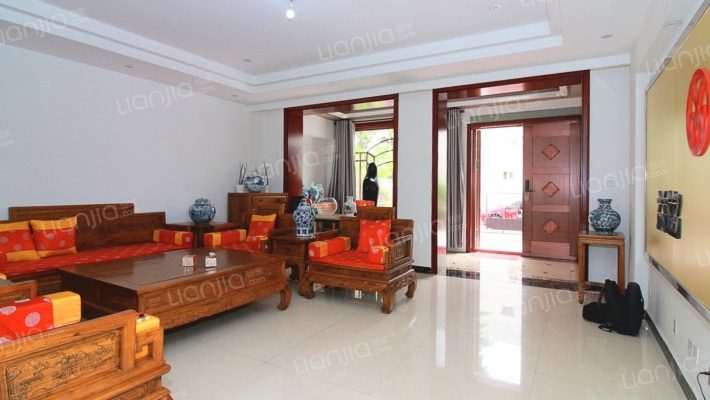 军欣别墅 带花园  满二精装修  停车方便-客厅B