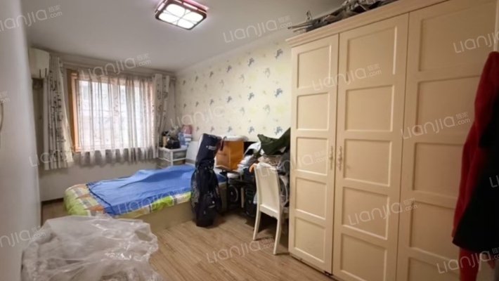 华泰豪庭 南北通透大三居 带装修 低楼层-卧室C