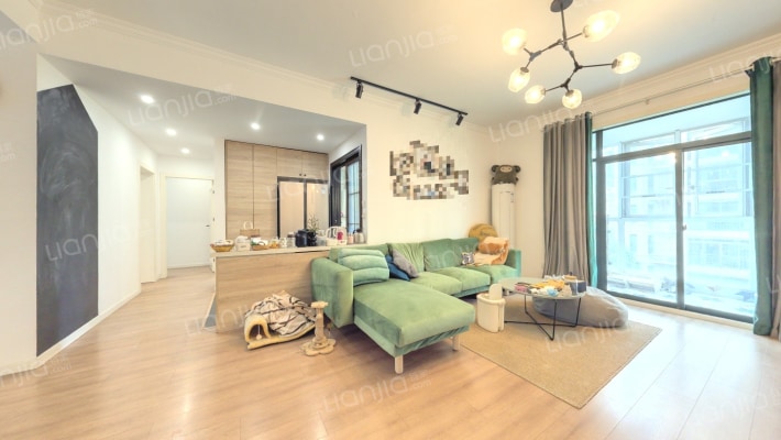 东方莱茵二手房实景图