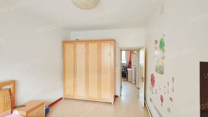 中国石油E5二手房实景图